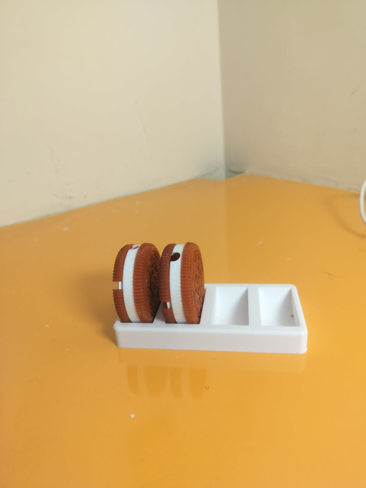USB Cable Manager Big Oreon style 4 nos with Holder