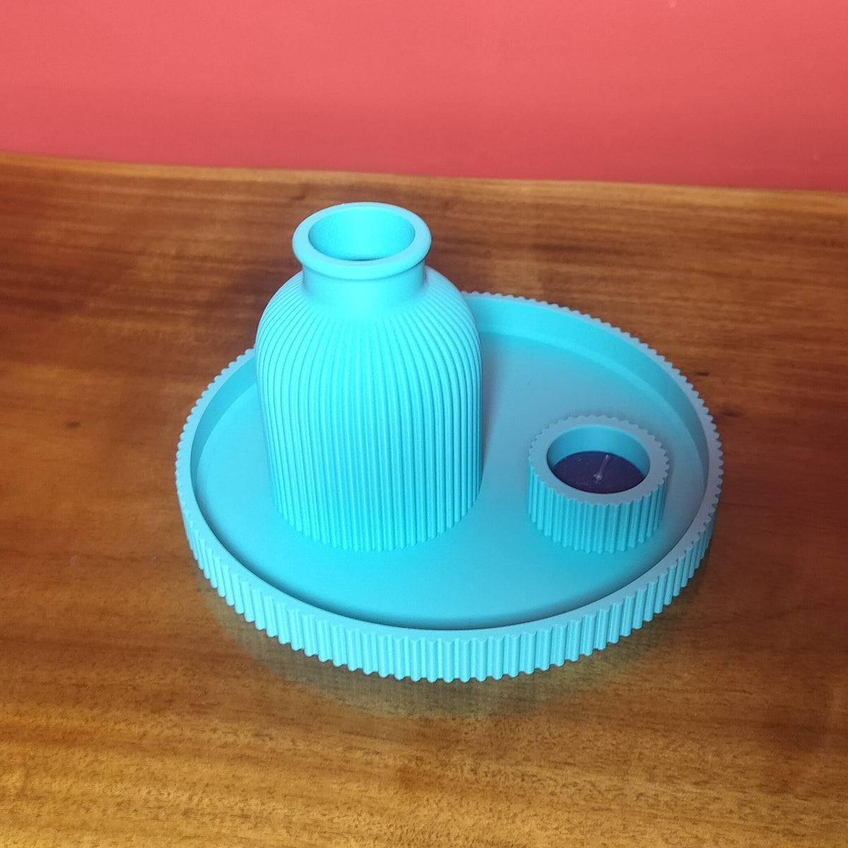 Ribbed Vase & Diya Set with 22 Cms Tray
