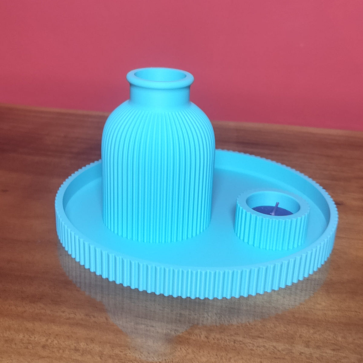 Ribbed Vase & Diya Set with 22 Cms Tray