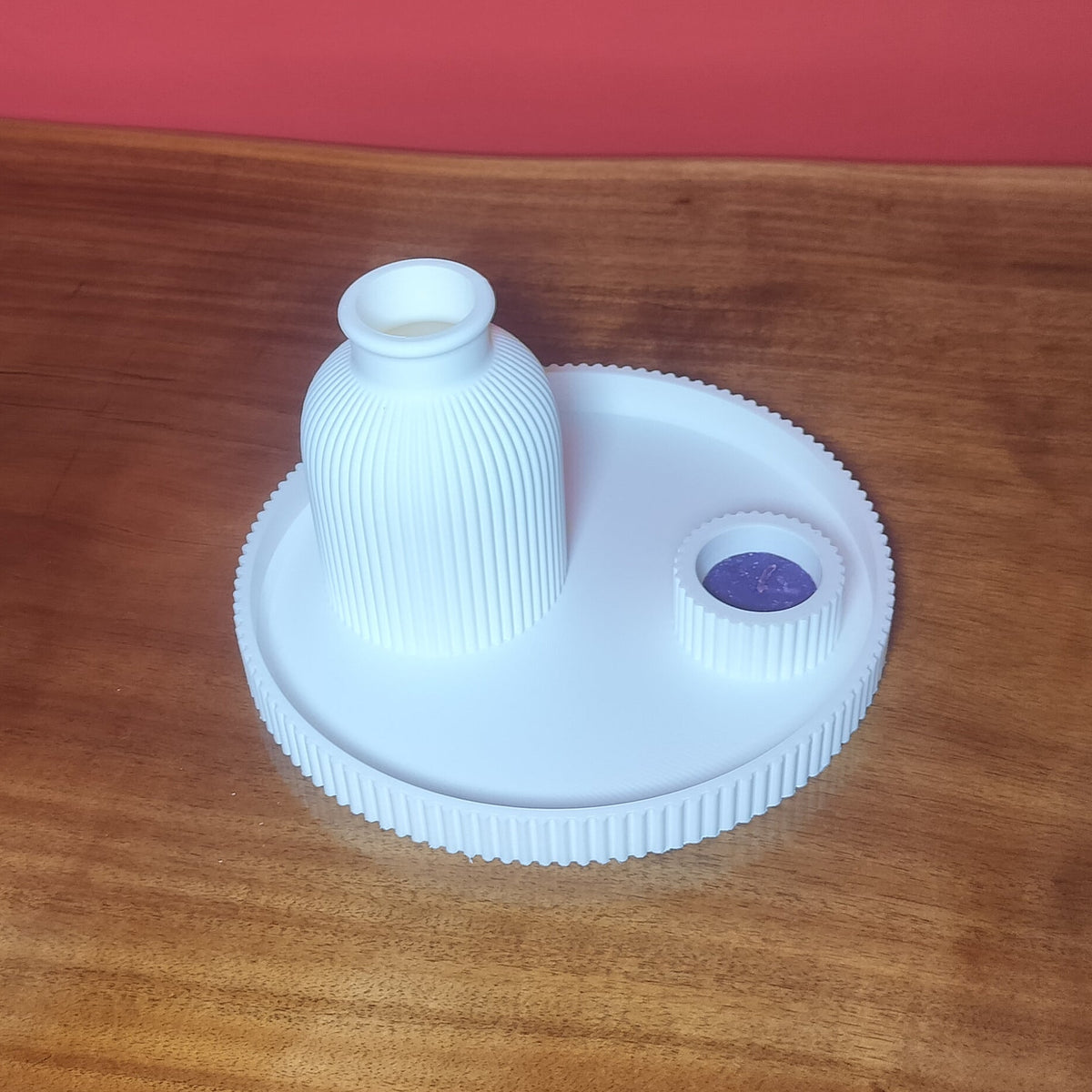 Ribbed Vase & Diya Set with 22 Cms Tray