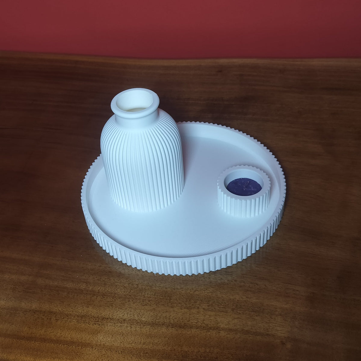 Ribbed Vase & Diya Set with 22 Cms Tray
