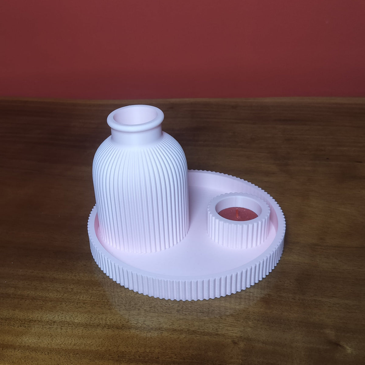 Ribbed Vase & Diya Set with 18 Cms Tray